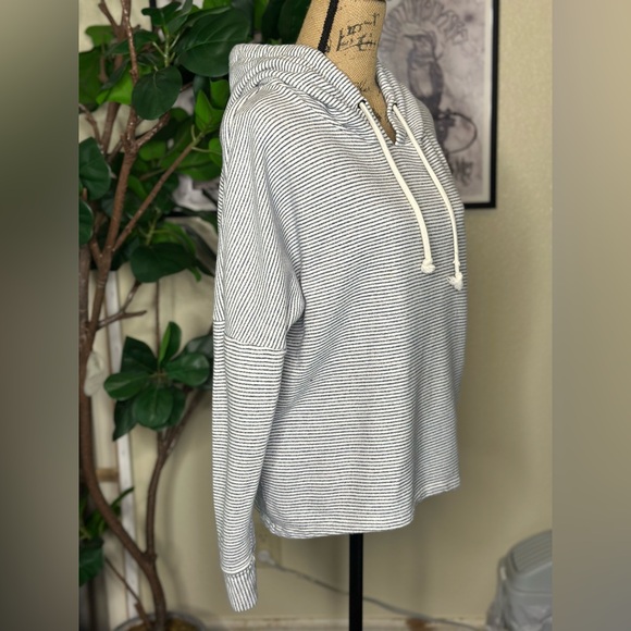 O’Neill Pullover Hoodie - Picture 4 of 9